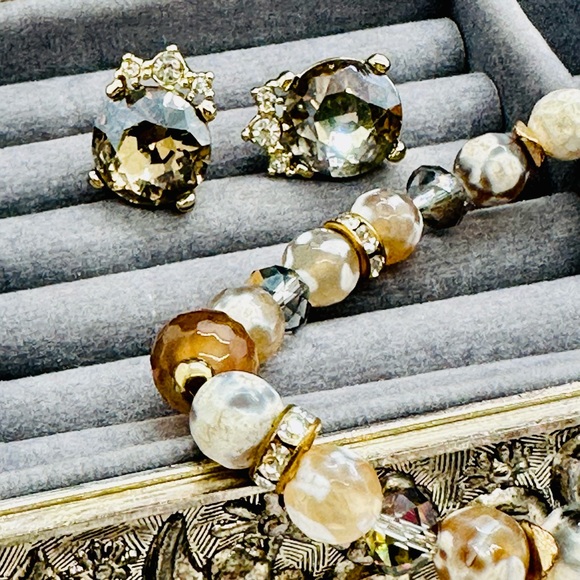 🔥 Gorgeous Smoky Crystal Earrings & Agate Bracelet - Picture 5 of 16